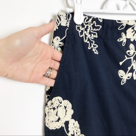 J CREW Navy Floral Embroidered Pencil Skirt - Picture 4 of 8
